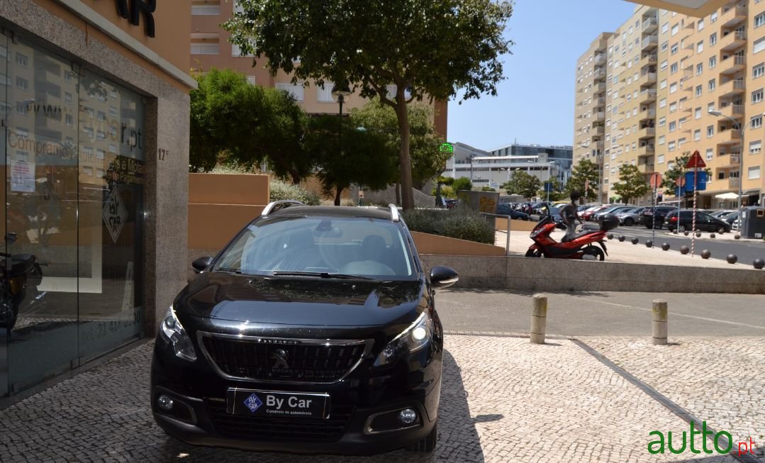 2018' Peugeot 2008 photo #4