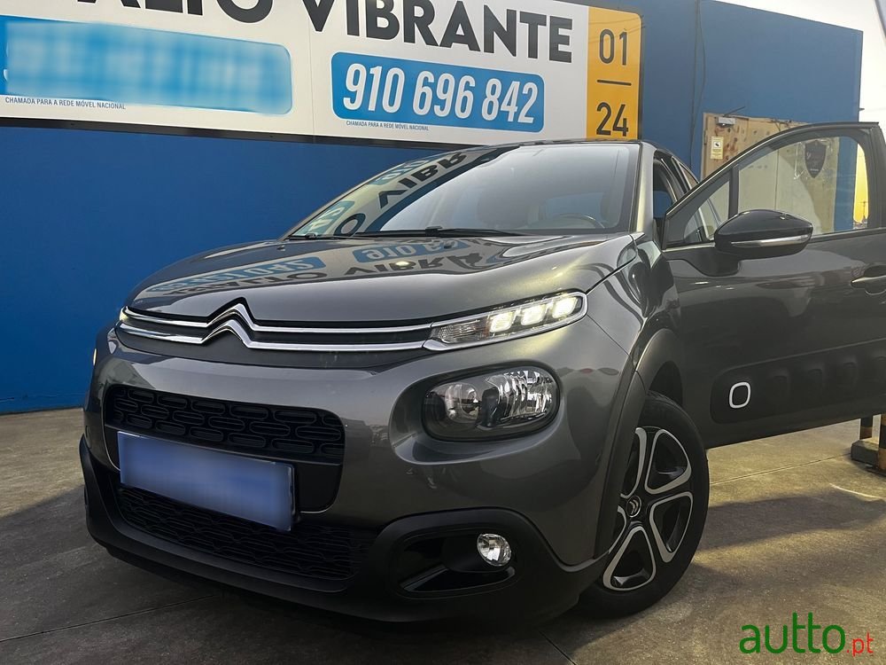 2019' Citroen C3 1.2 Puretech Shine photo #1