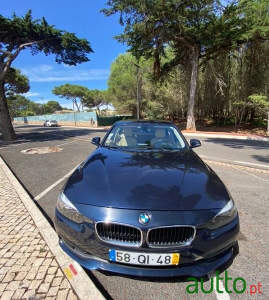 2015' BMW 318 photo #4