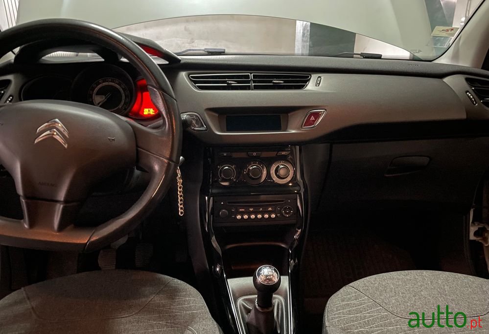 2015' Citroen C3 1.2 Puretech Collection photo #4