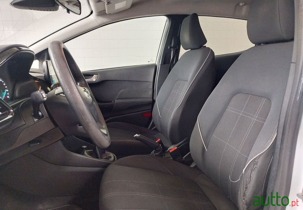 2018' Ford Fiesta photo #4