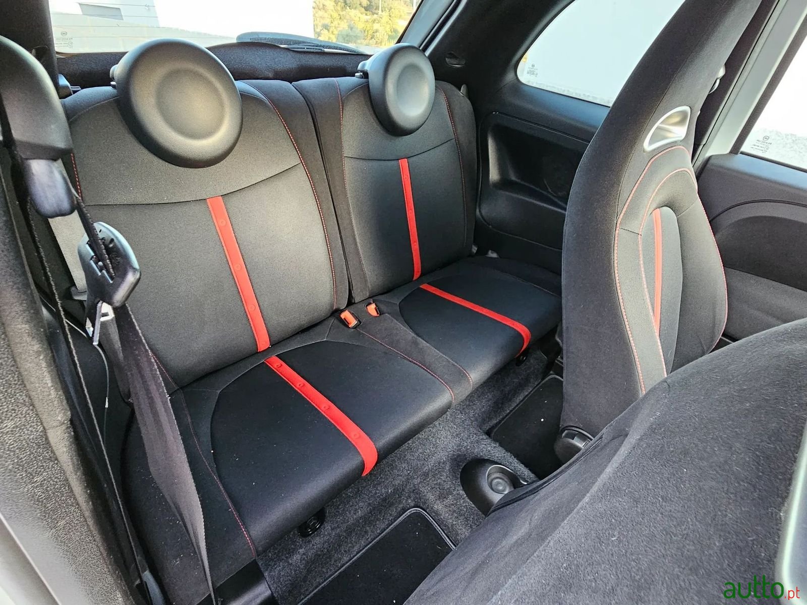 2013' Fiat Abarth 500 photo #6