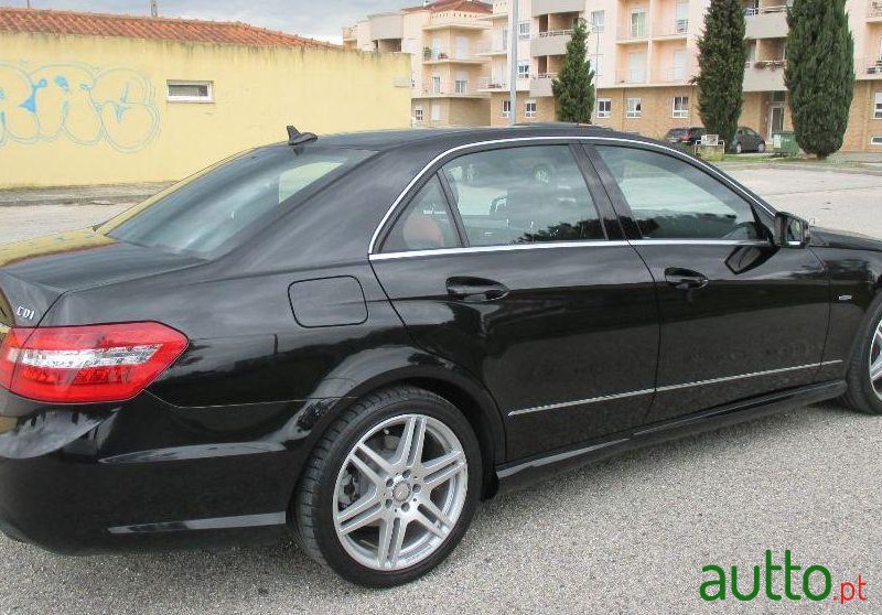 2010' Mercedes-Benz E-250 Cdi Amg photo #2