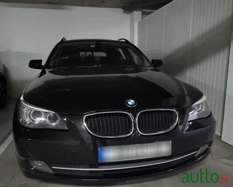 2009' BMW Série 5 photo #1