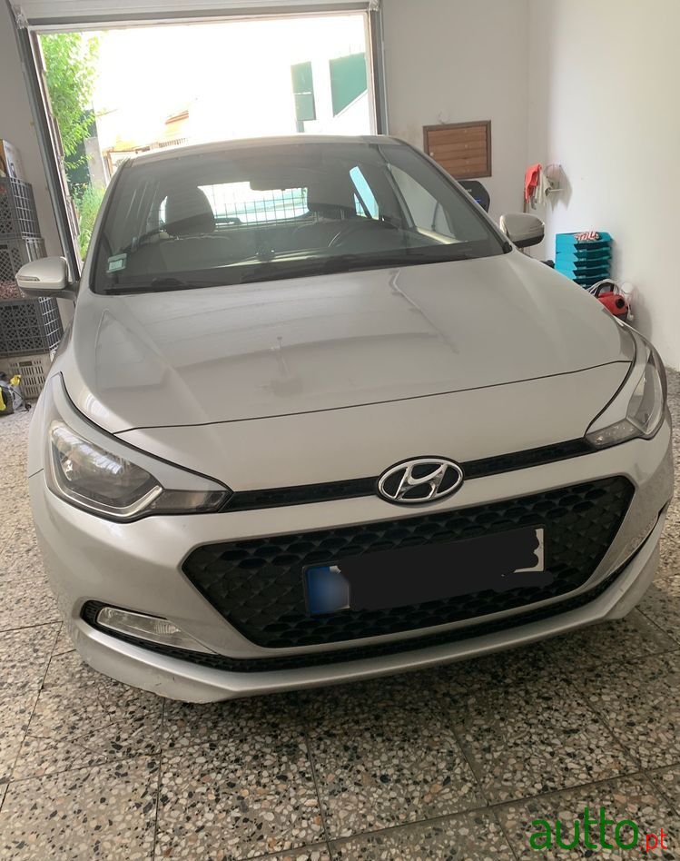 2017' Hyundai i20 1.1 Crdi Access photo #1