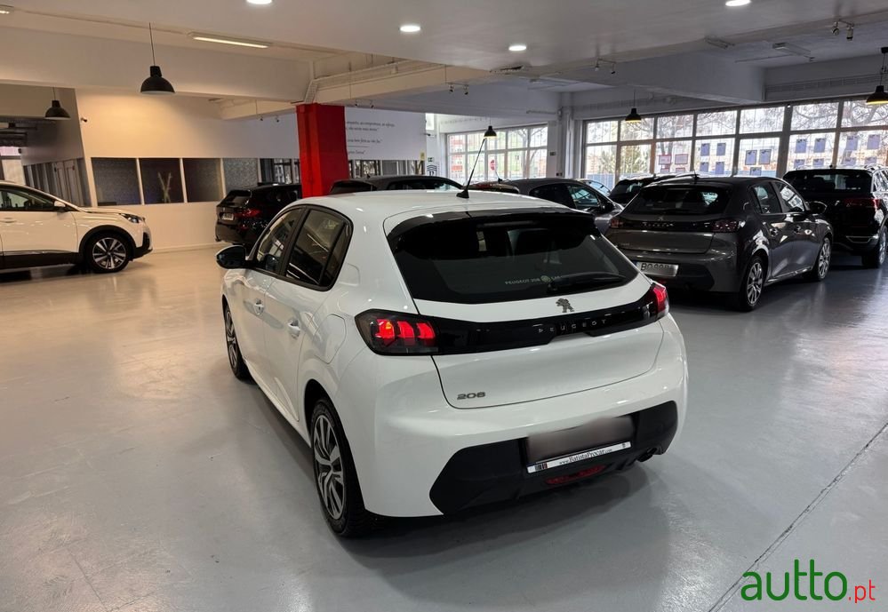 2020' Peugeot 208 photo #6