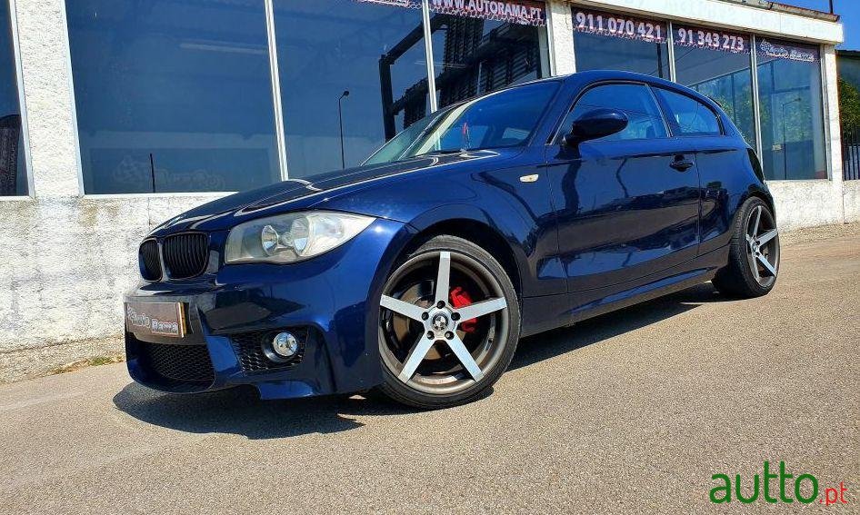 2007' BMW 118 Coupé Pack M photo #3