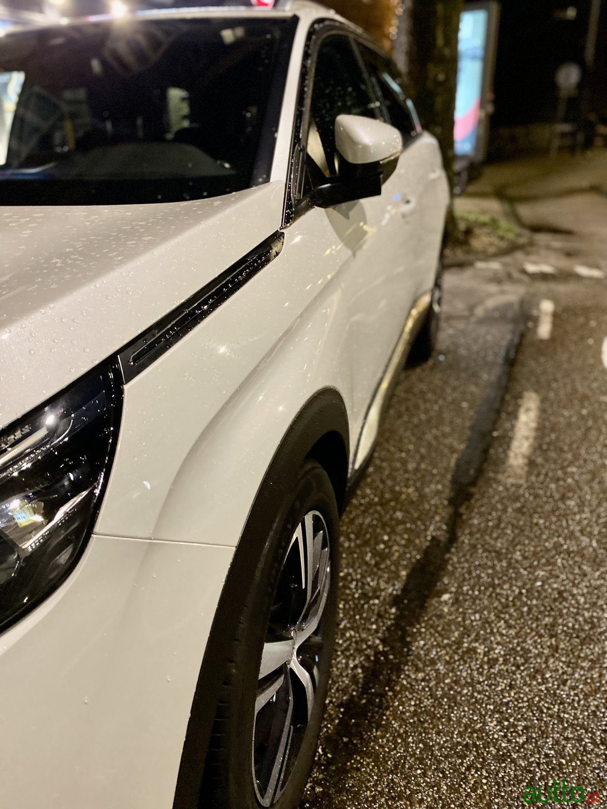 2020' Peugeot 5008 Allure photo #7