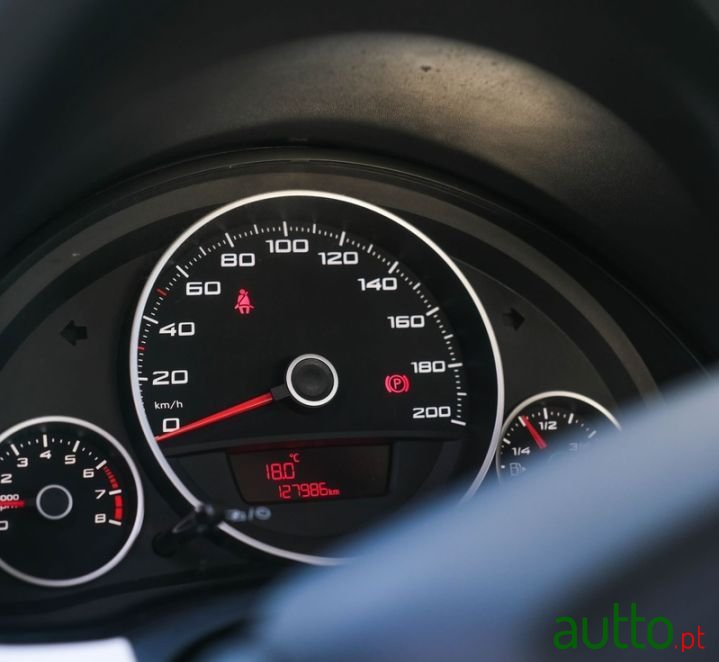 2013' SEAT Mii photo #3