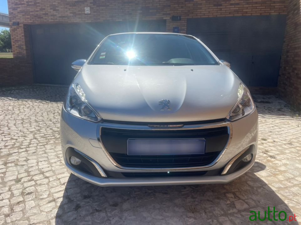 2016' Peugeot 208 photo #3