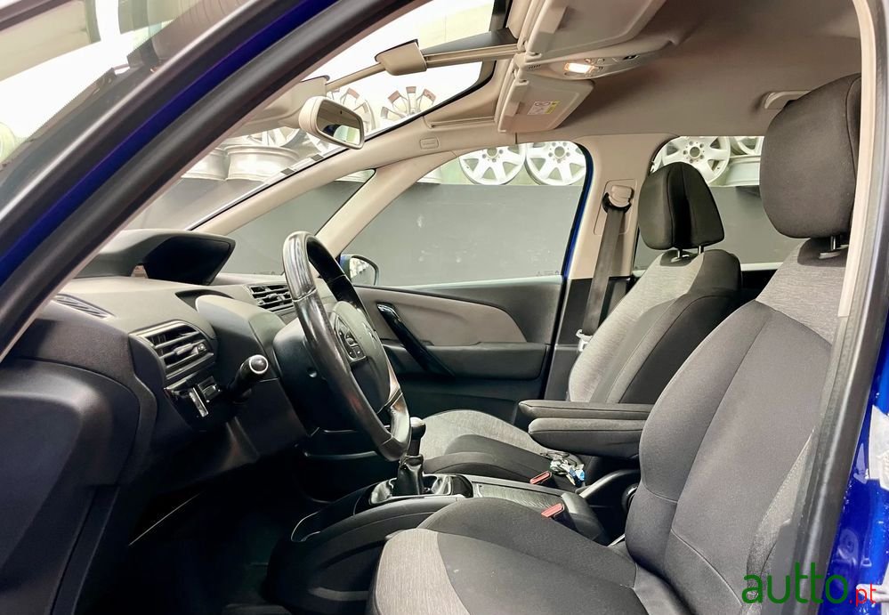 2018' Citroen Grand C4 SpaceTourer photo #5