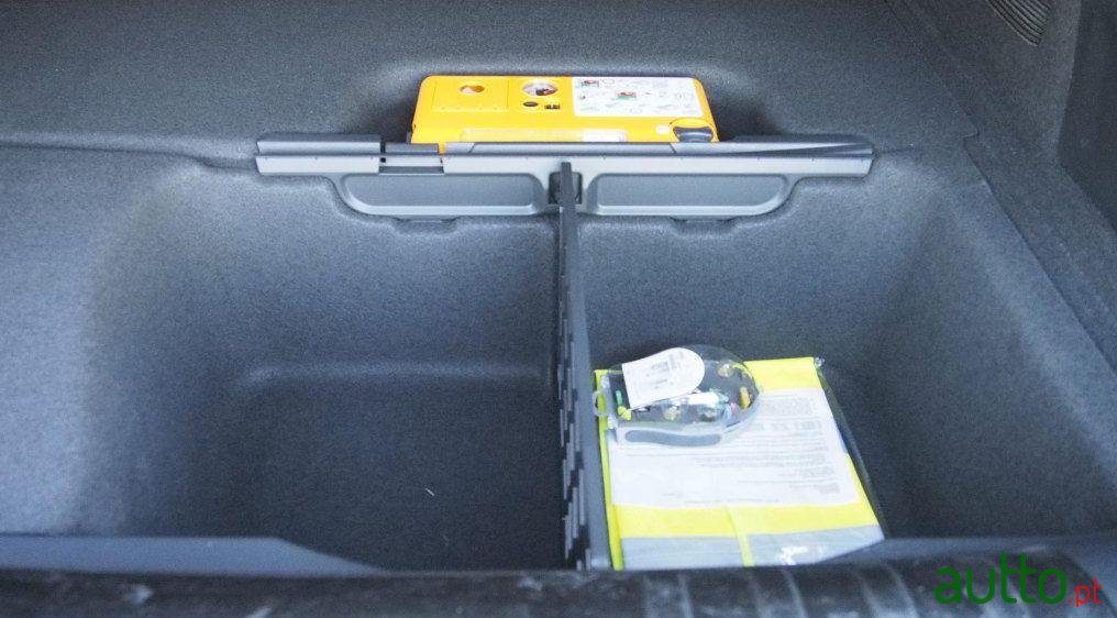 2014' Peugeot 508 1.6 E-Hdi Active 2-T.105G photo #1