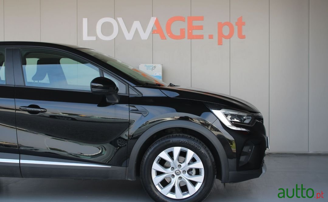 2020' Renault Captur photo #5