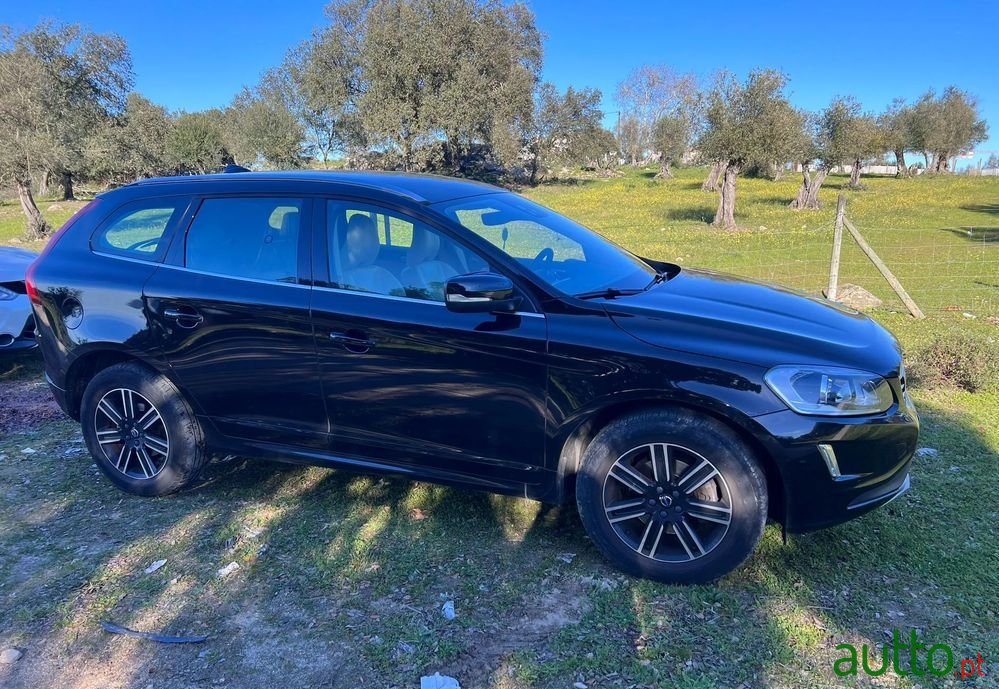 2017' Volvo Xc 60 2.0 D3 Momentum photo #4