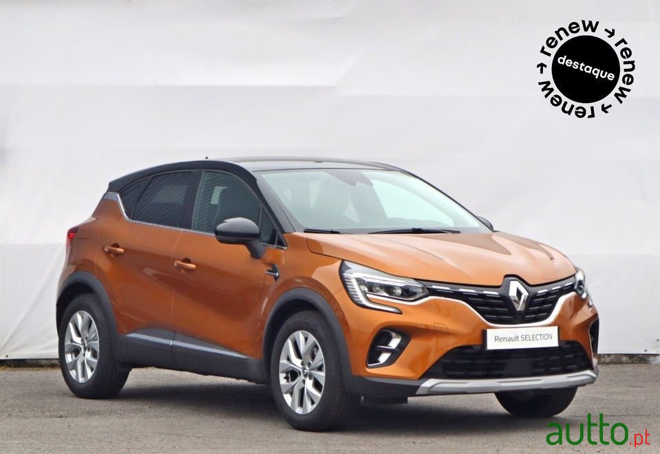 2021' Renault Captur photo #1
