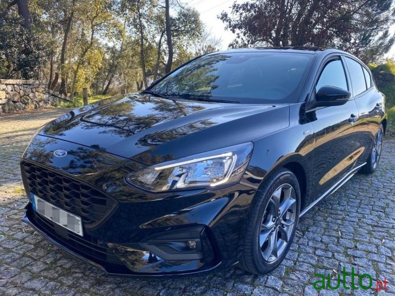 2020' Ford Focus St--Line photo #1