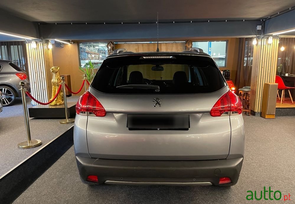 2016' Peugeot 2008 photo #5