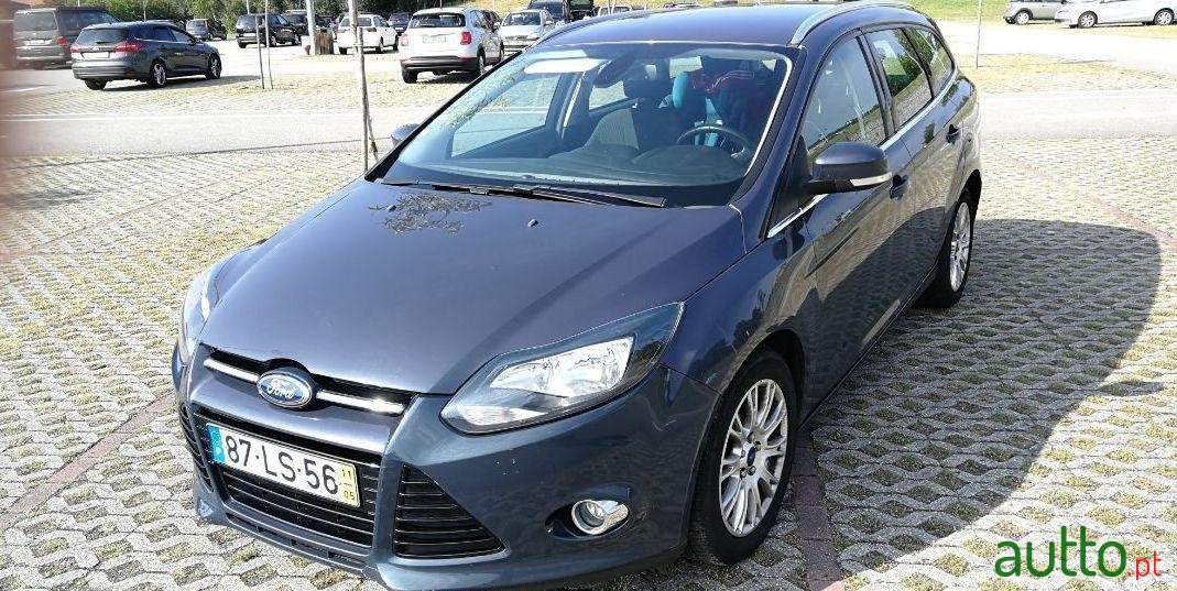 2011' Ford Focus Sw photo #1