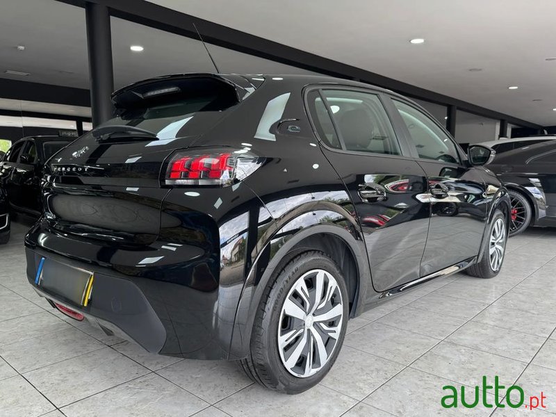 2021' Peugeot e-208 50 Kwh Active photo #4