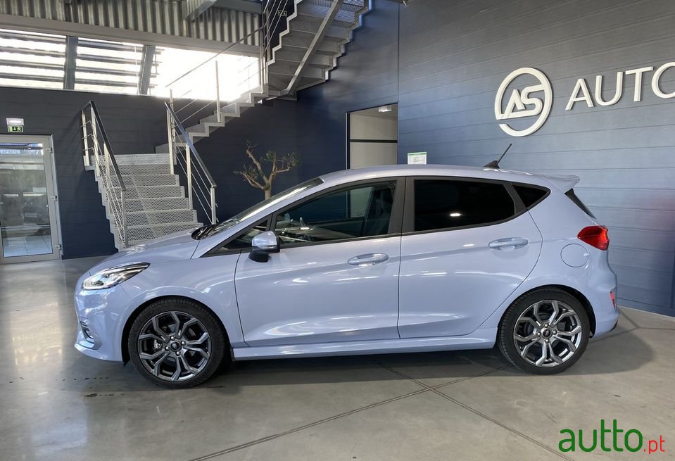 2021' Ford Fiesta photo #2