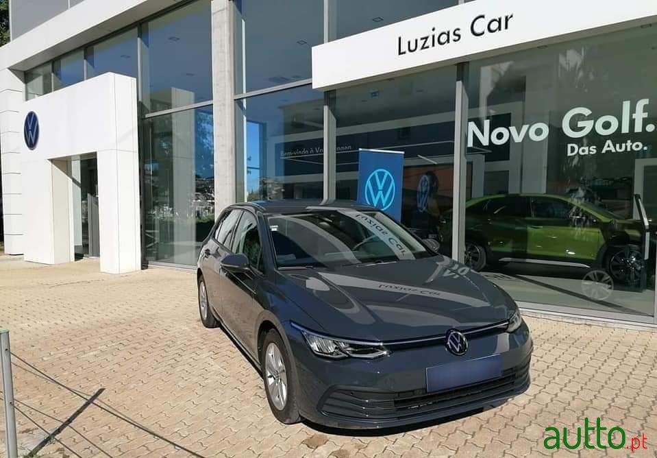 2022' Volkswagen Golf photo #2