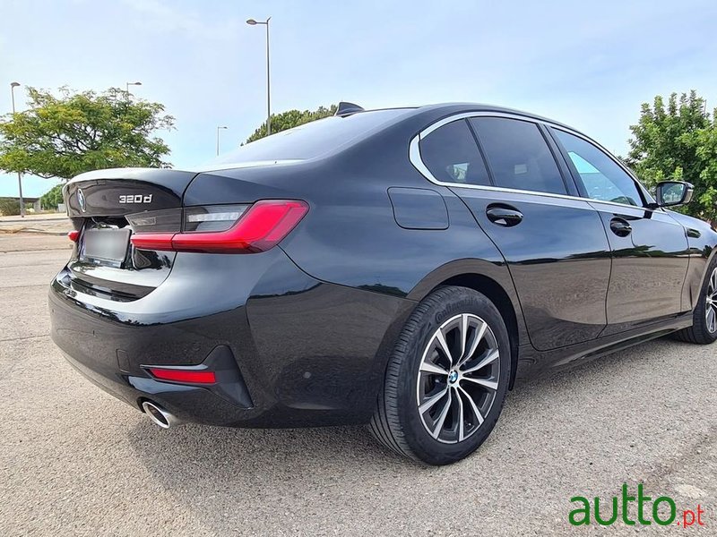 2019' BMW Série 3 D Auto photo #6