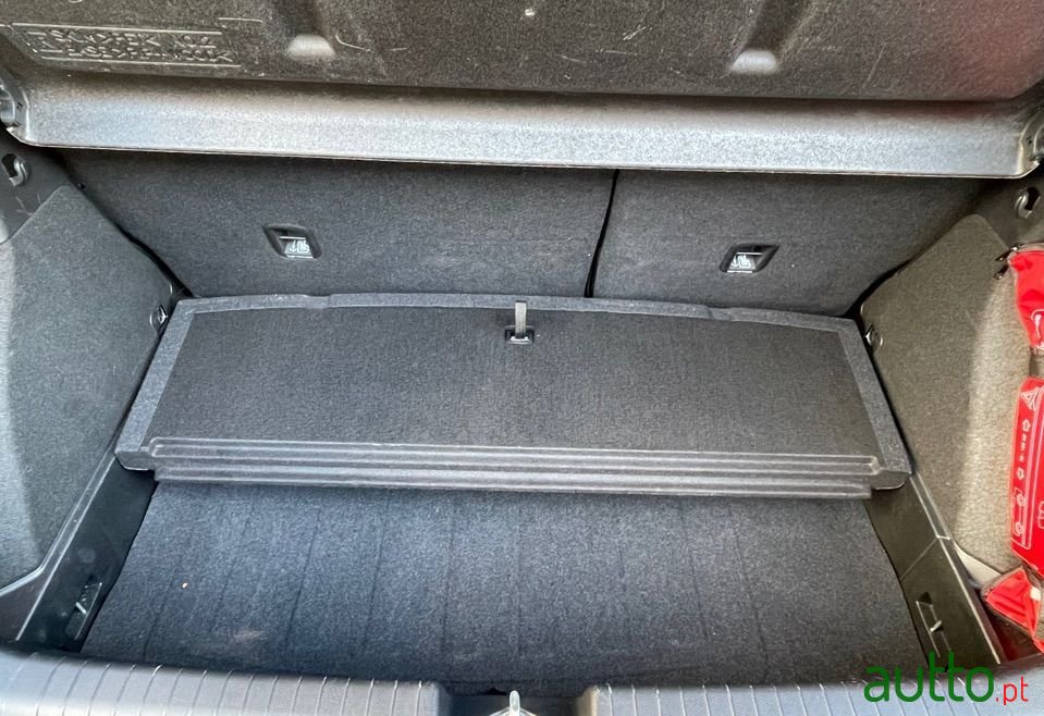 2017' Hyundai i20 photo #4