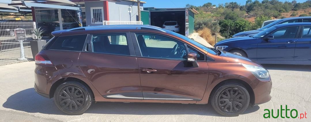 2014' Renault Clio Sport Tourer photo #5