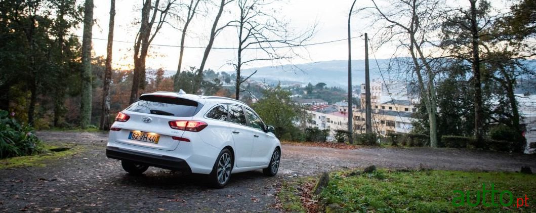 2018' Hyundai I30 Sw photo #5