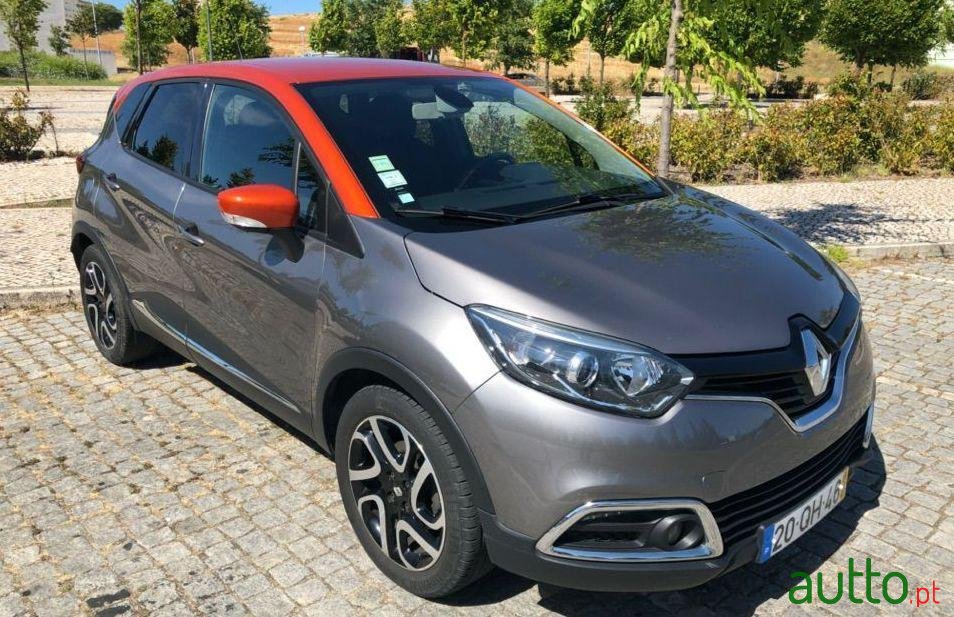 2015' Renault Captur photo #1