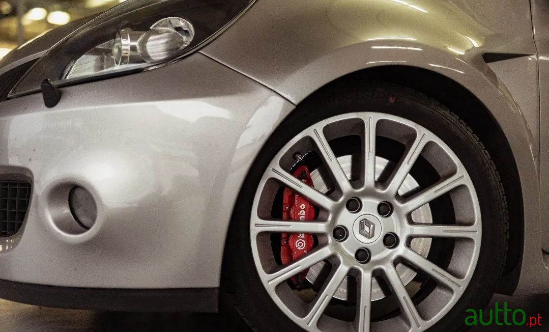 2006' Renault Clio photo #5