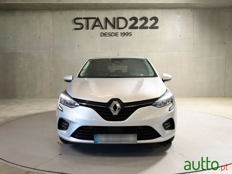 2020' Renault Clio photo #2