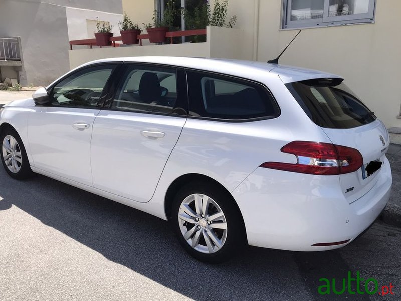 2015' Peugeot 308 Sw photo #5