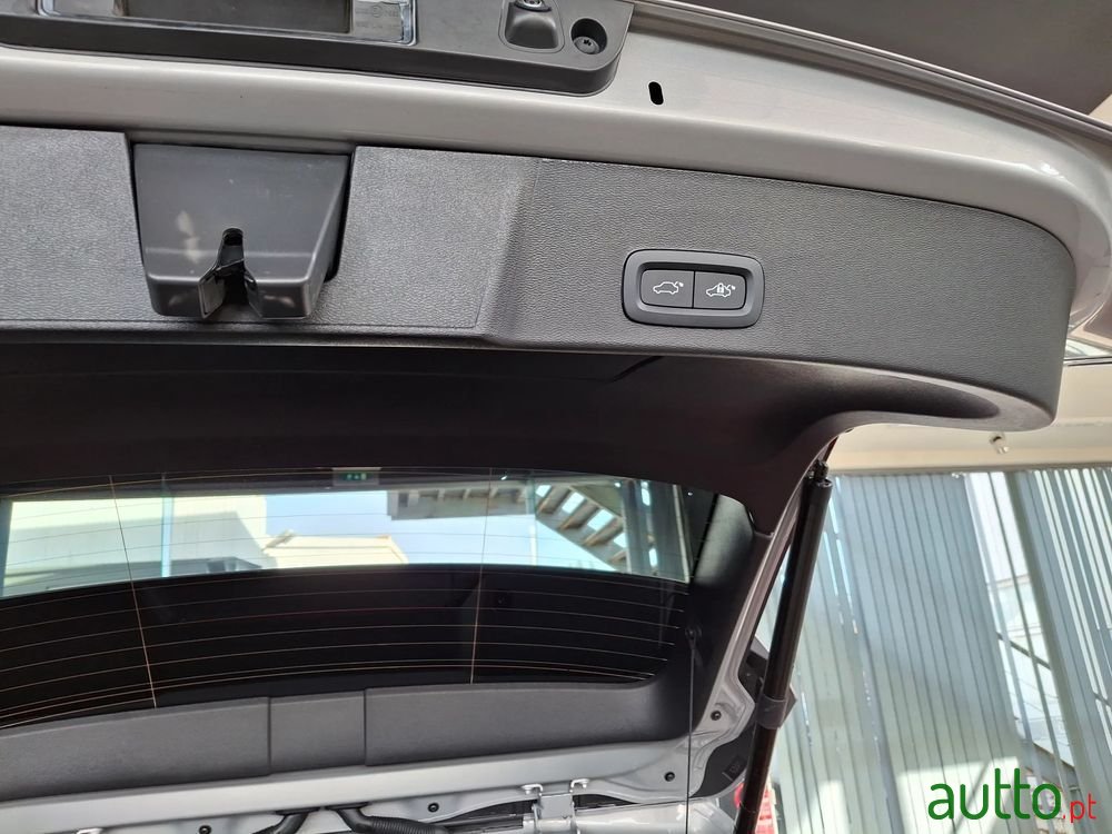 2023' Volvo Xc 40 photo #6