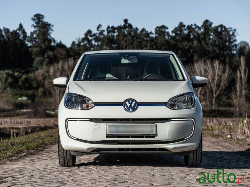 2016' Volkswagen e-up! photo #2