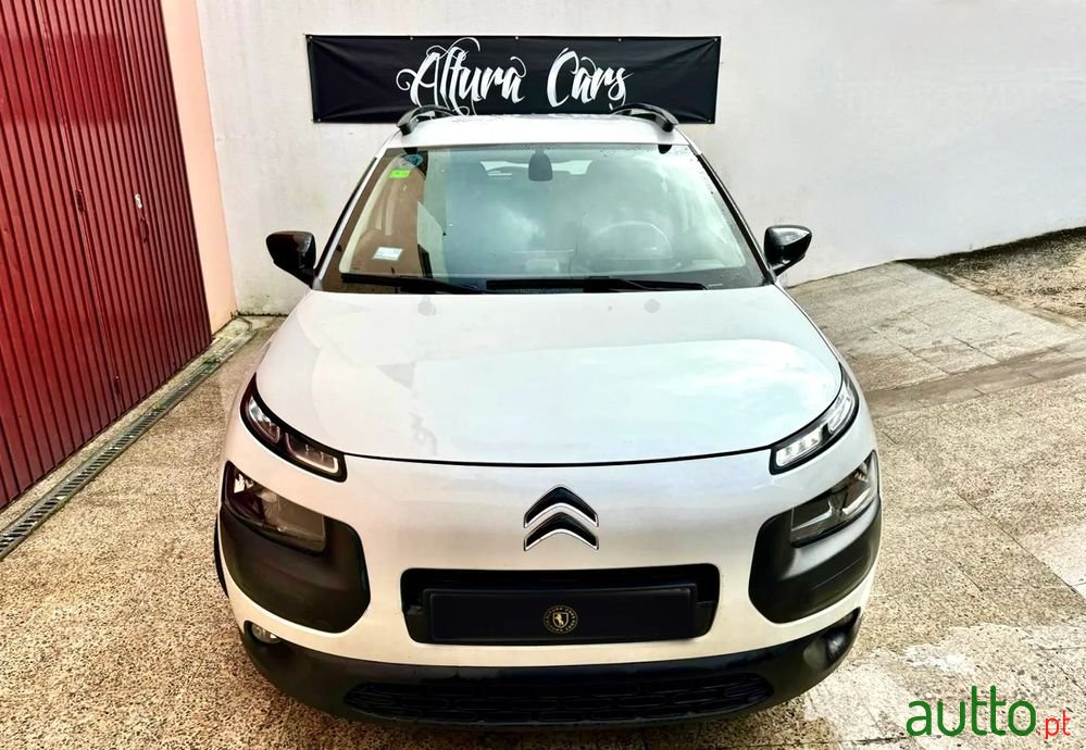2017' Citroen C4 Cactus photo #2