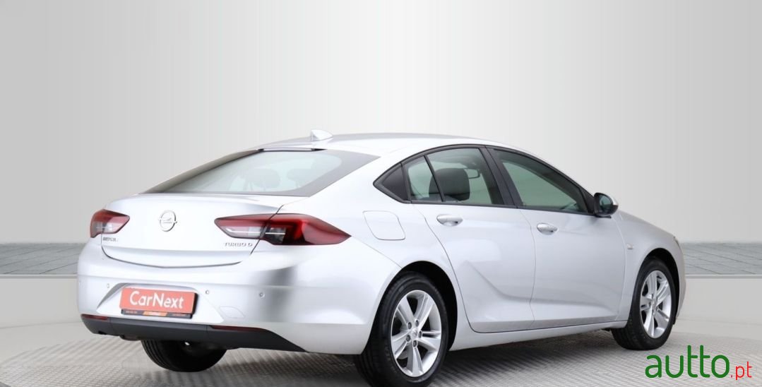 2017' Opel Insignia photo #5