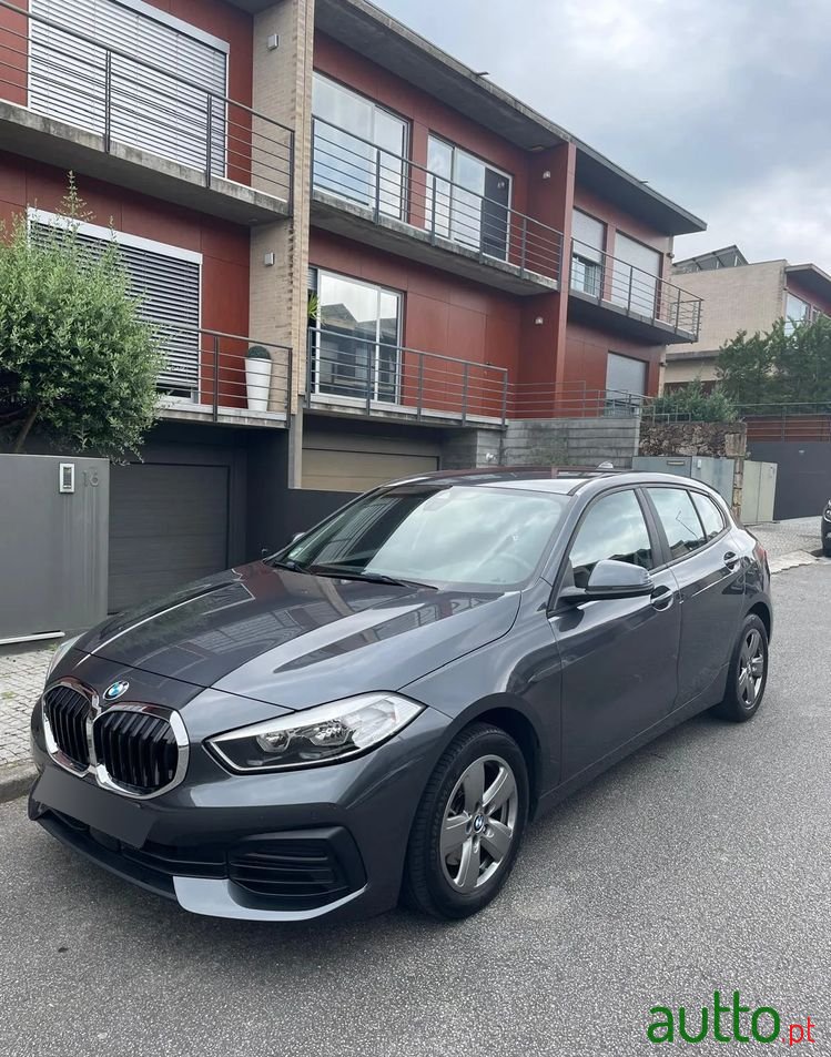 2019' BMW Série 1 D photo #1