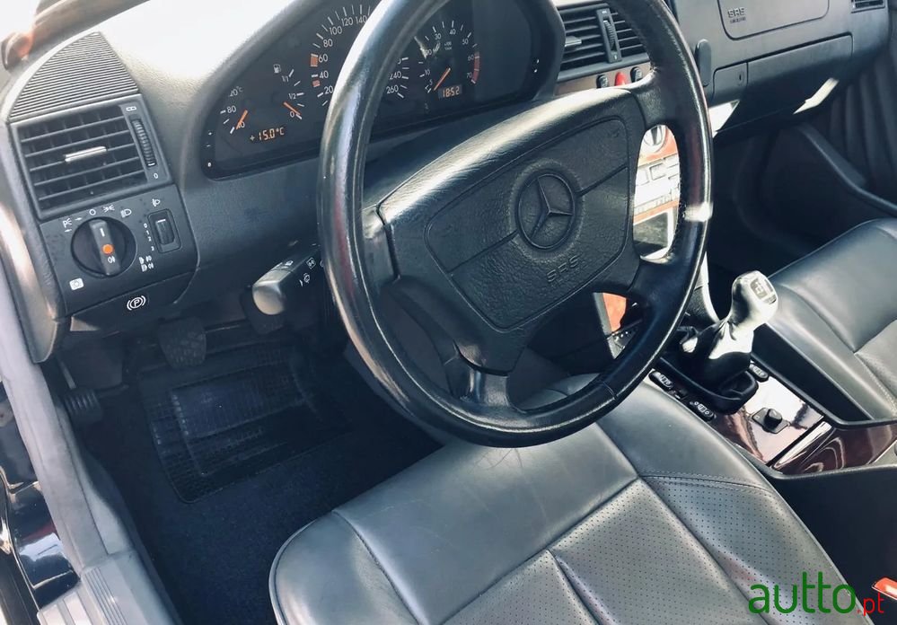 1997' Mercedes-Benz Classe C photo #2