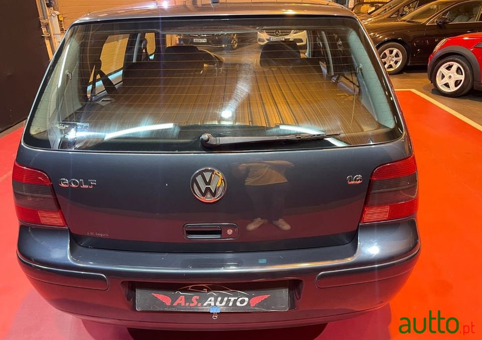1999' Volkswagen Golf photo #4