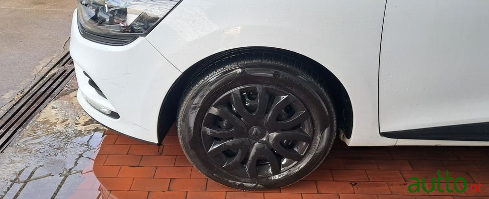 2017' Renault Clio 1.5 Dci Zen photo #2