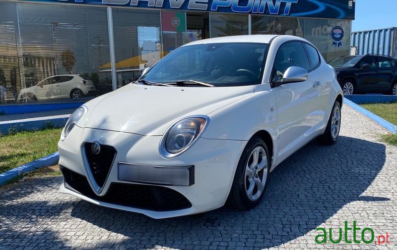 2018' Alfa Romeo MiTo 0.9 T Twinair Urban photo #2