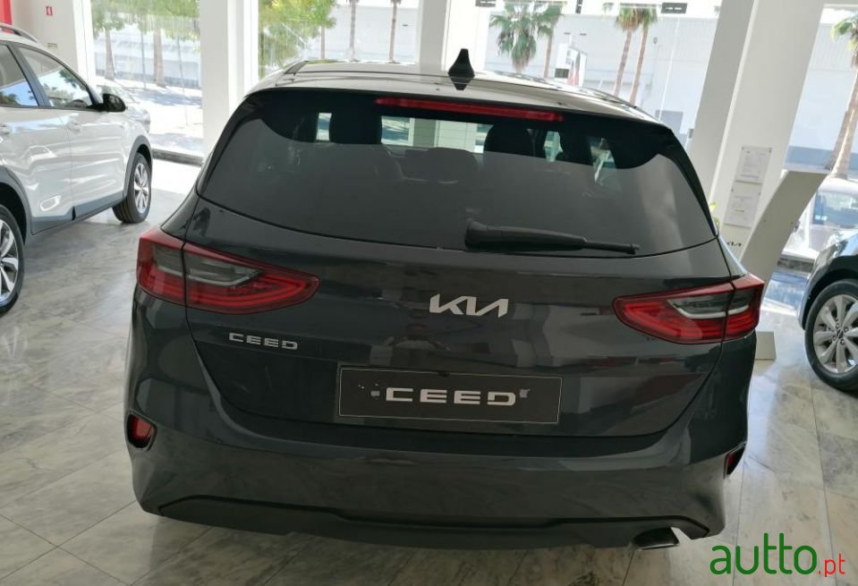 2021' Kia Ceed photo #6
