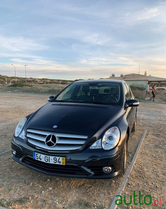 2008' Mercedes-Benz R-280 photo #1