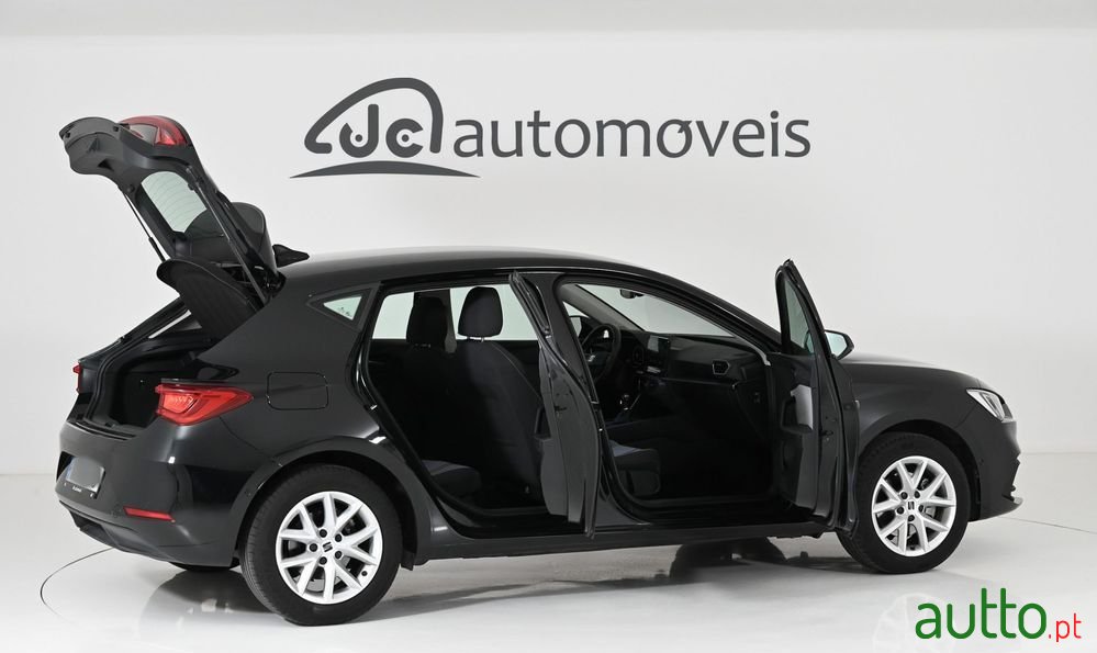 2020' SEAT Leon 1.0 Tsi Style photo #6