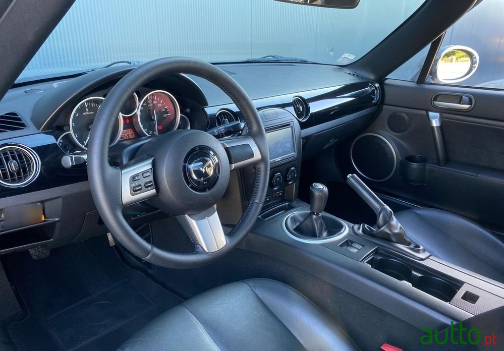 2006' Mazda MX-5 photo #6