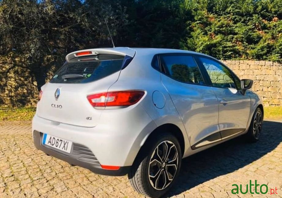 2016' Renault Clio photo #3