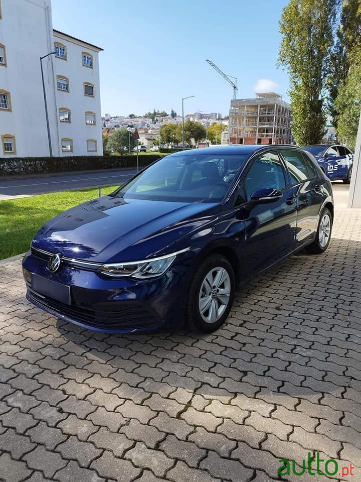 2022' Volkswagen Golf photo #2