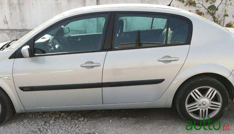 2003' Renault Megane photo #1