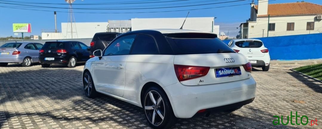 2011' Audi A1 photo #3